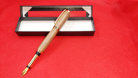 Golden Rata Fountain Pen