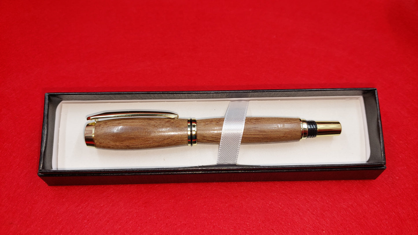 Golden Rata Fountain Pen