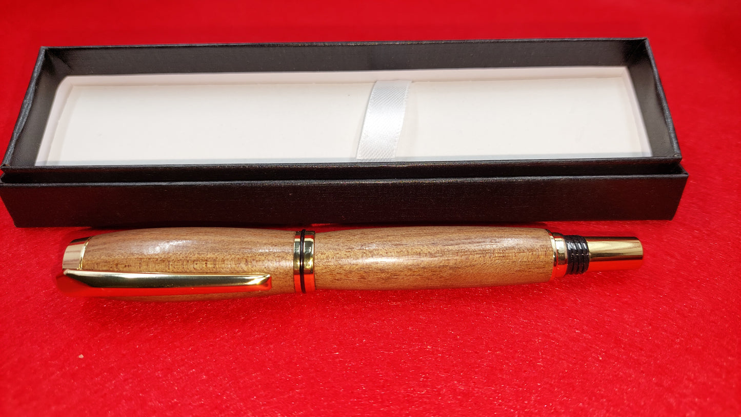 Golden Rata Fountain Pen