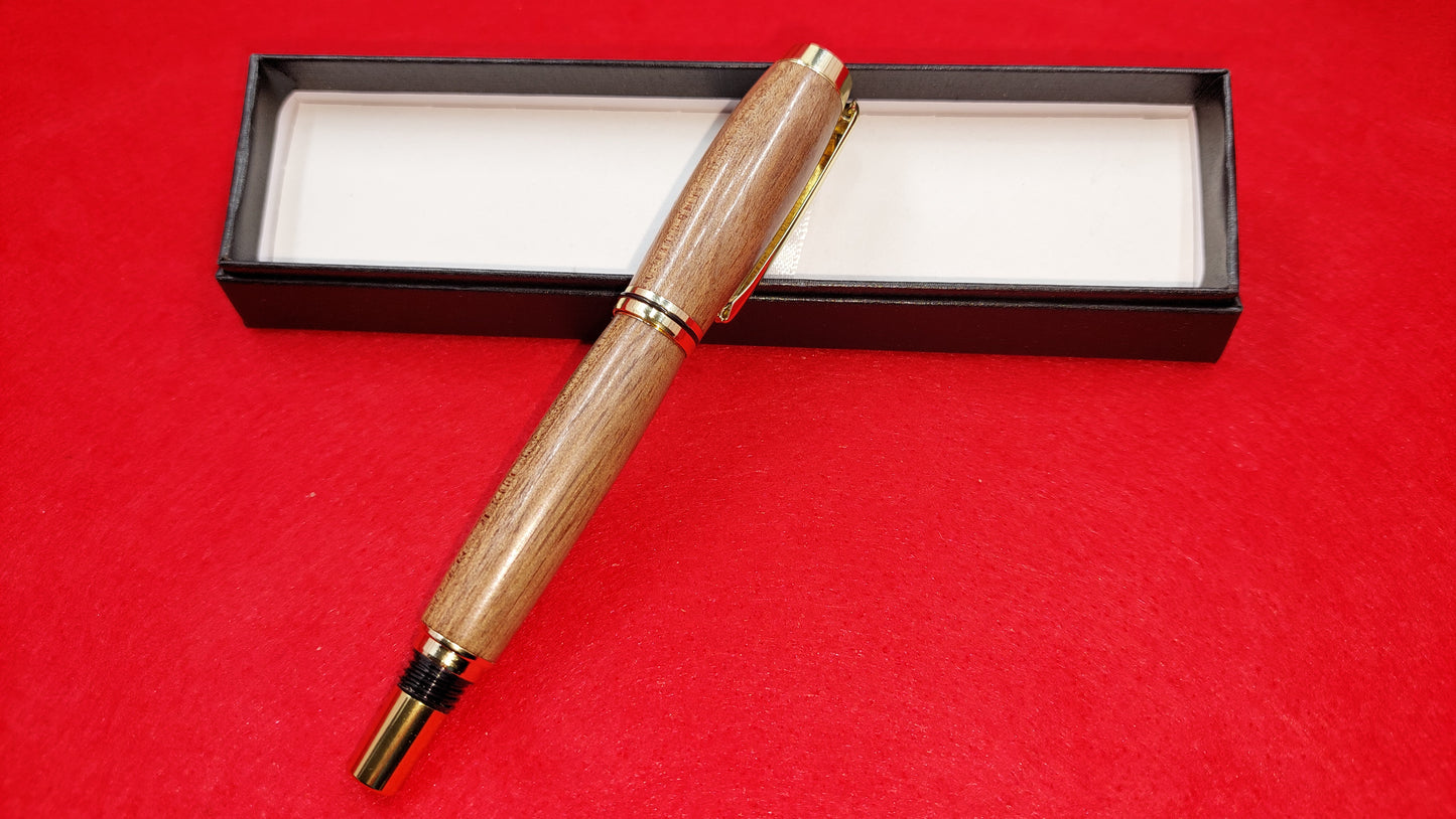 Golden Rata Fountain Pen